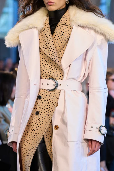 Look 36